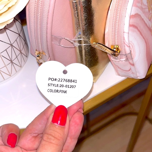 Imoshion Set of 3 Travel Makeup/Cosmetic Bags. - Picture 8 of 8